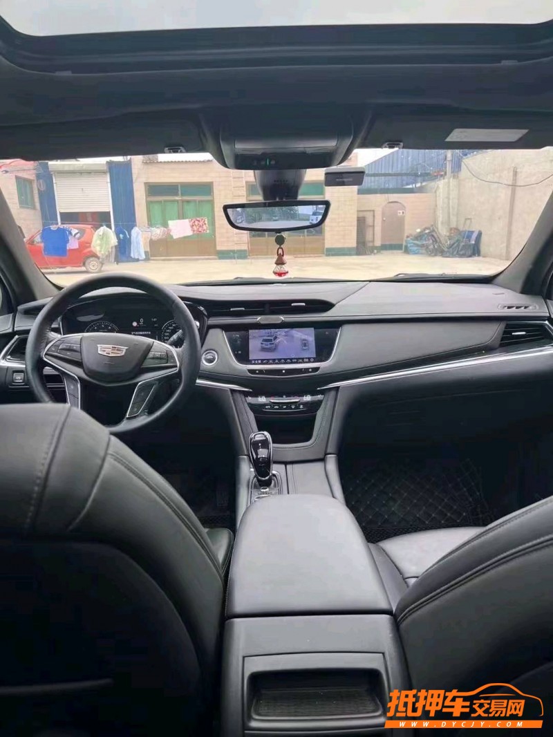 保定19年凱迪拉克XT54