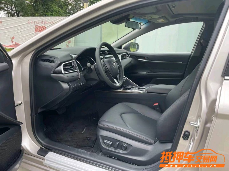 东莞21年丰田凯美瑞5