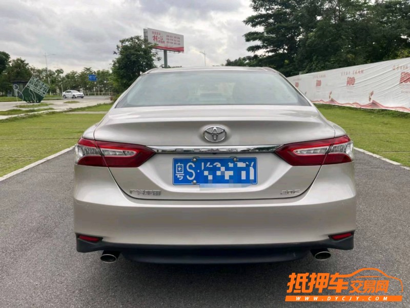 东莞21年丰田凯美瑞7