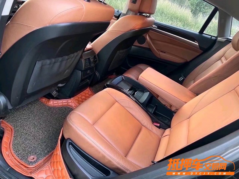 东营09年宝马X68