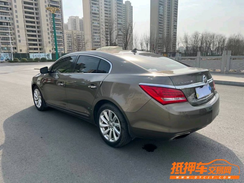 徐州16年别克君越6