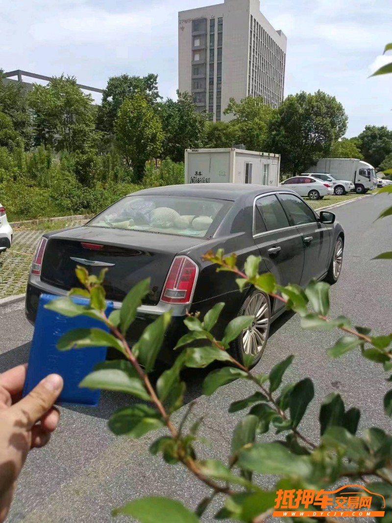 宜春14年克莱斯勒300C4