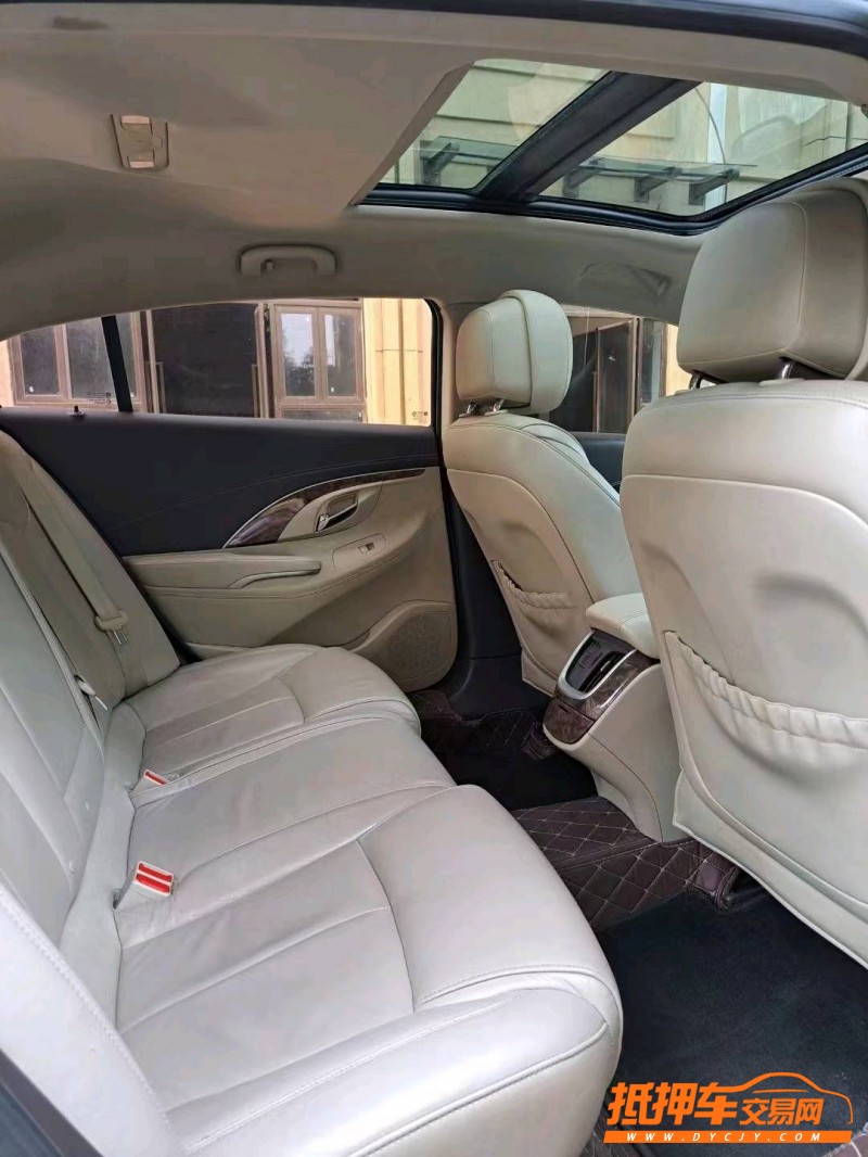 宜春15年别克君越5