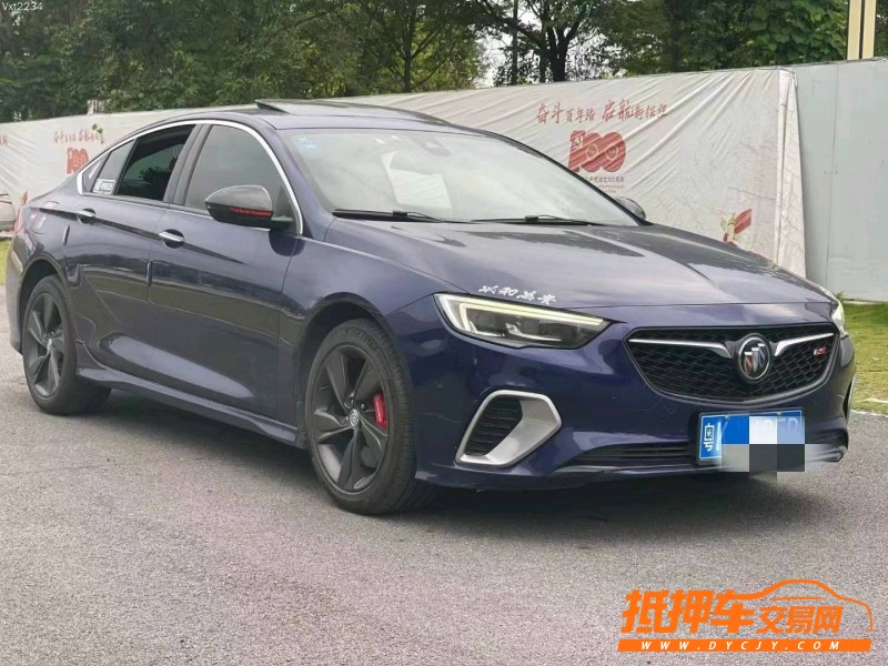 东莞18年别克君威2