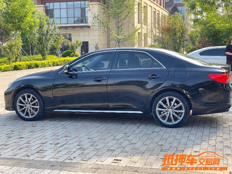 北京12年丰田锐志7