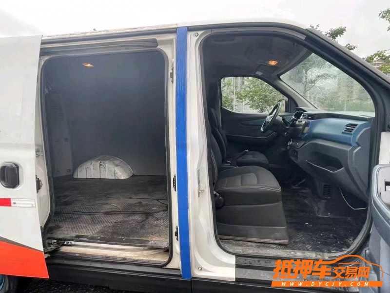 廣州19年大通EV30L8