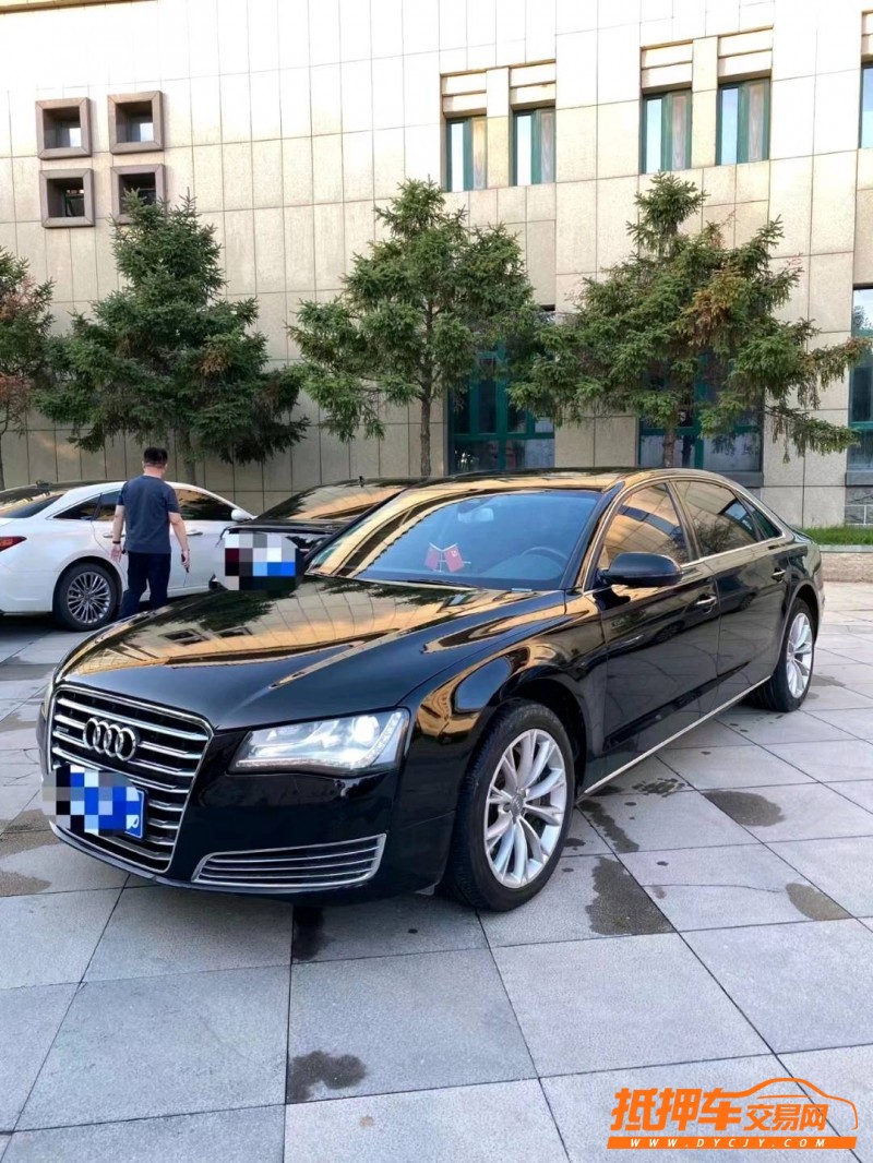 青島12年奧迪A8L2