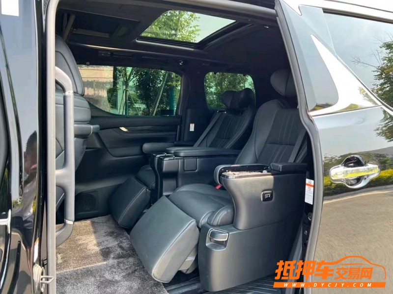 盐城21年雷克萨斯LM300H6