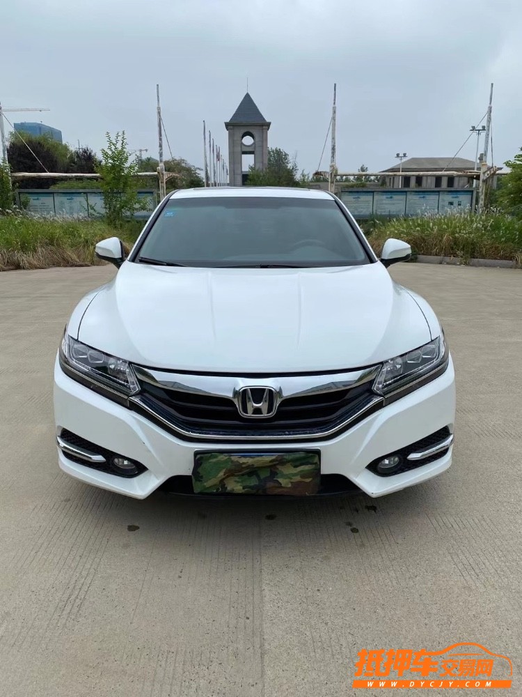 徐州17年本田思铂睿1