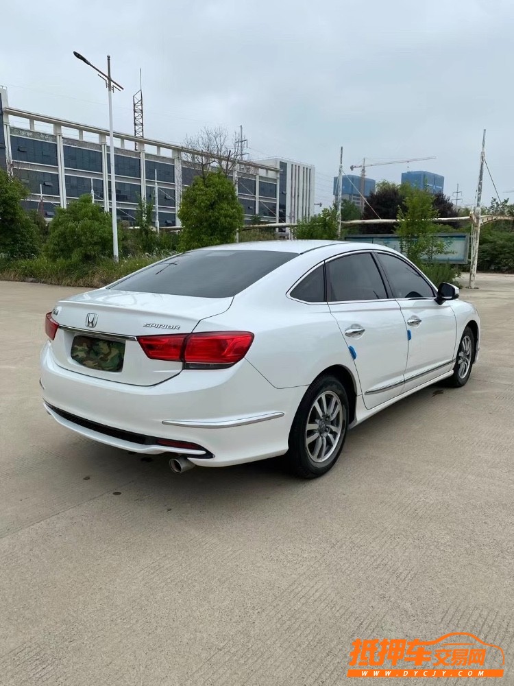 徐州17年本田思铂睿2