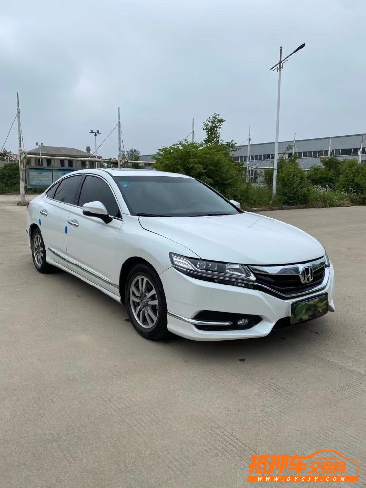 徐州17年本田思铂睿4