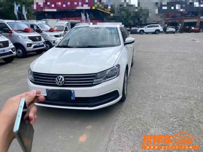 东营16年大众朗逸8