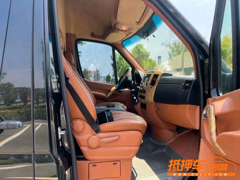 盐城17年奔驰斯宾特5