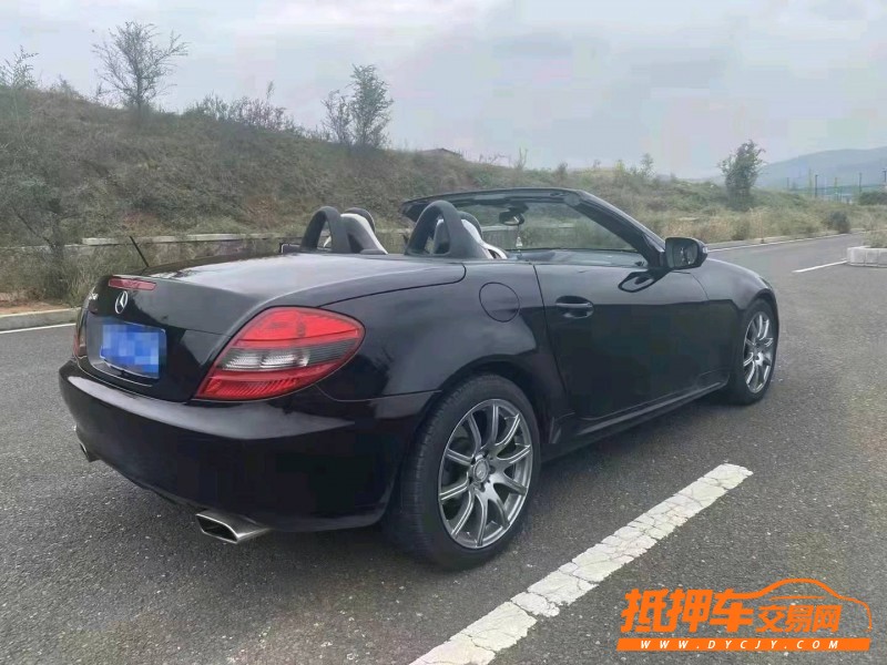 东营10年奔驰SLK6