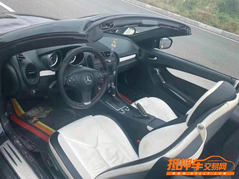 东营10年奔驰SLK7