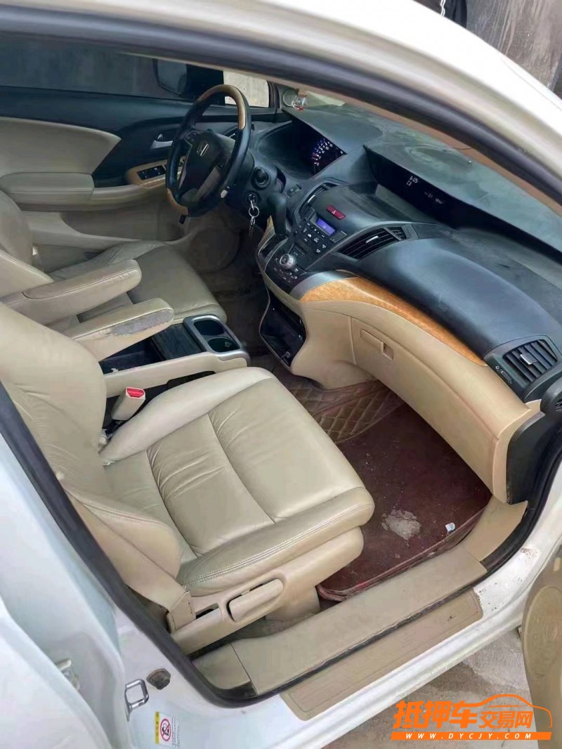 济宁12年本田奥德赛4