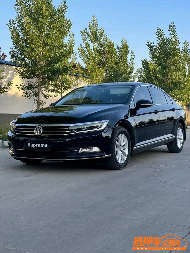 济宁17年大众迈腾7