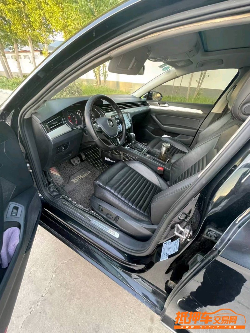 济宁17年大众迈腾6