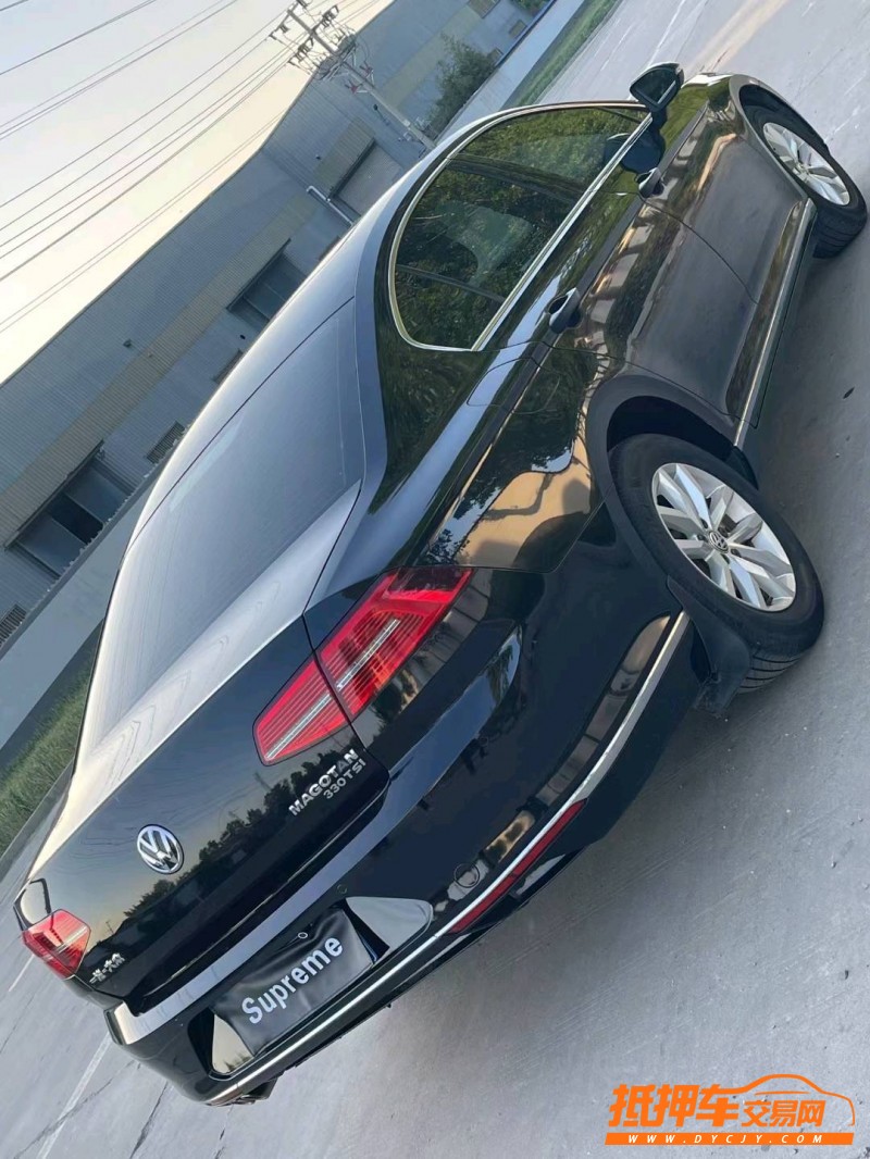 济宁17年大众迈腾3