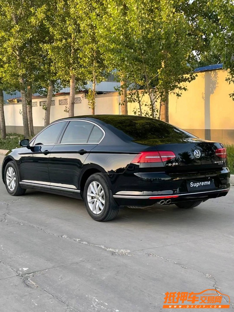 济宁17年大众迈腾2