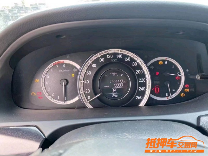 青岛19年本田雅阁4