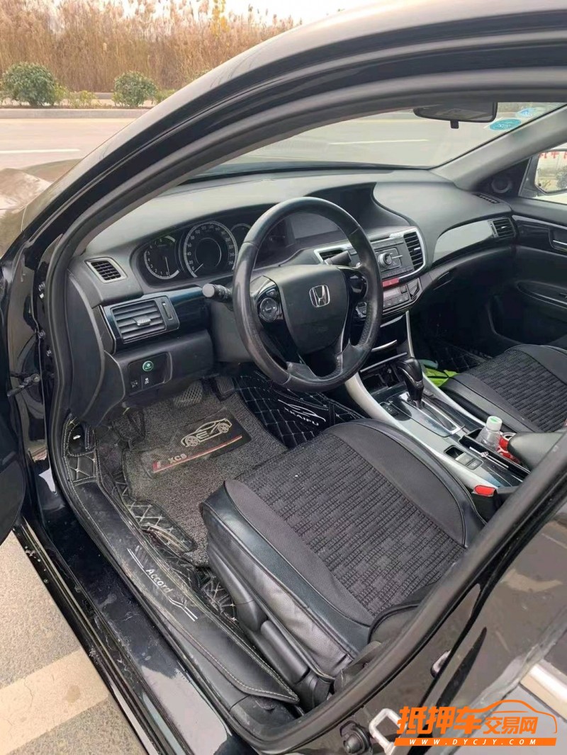 徐州17年本田雅阁4