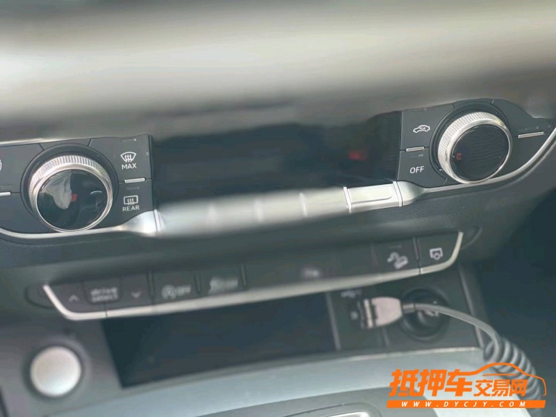 北京20年奧迪Q55