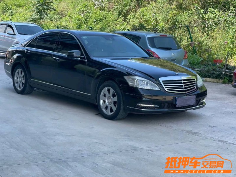 北京11年奔驰S2