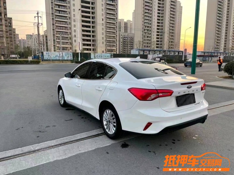 徐州19年福特福克斯6