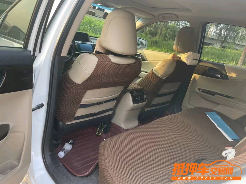 邢台13年本田雅阁3