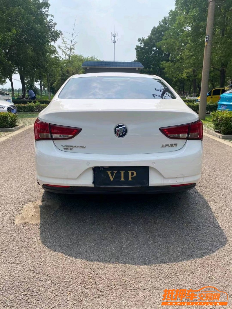 徐州18年别克威朗1