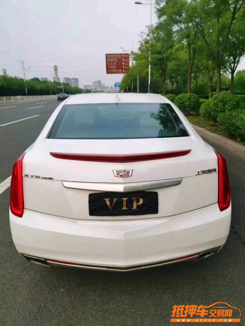 东营16年凯迪拉克XT58