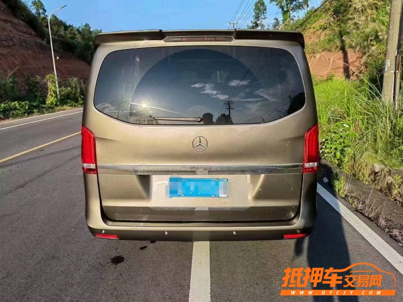 宜春18年奔驰V2
