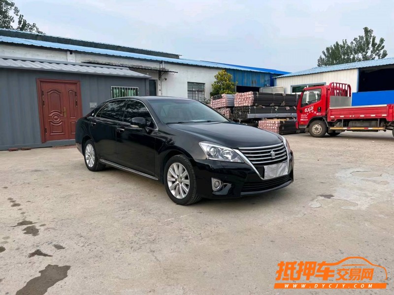 徐州13年丰田皇冠3