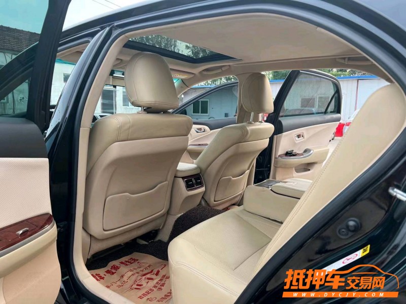 徐州13年丰田皇冠4