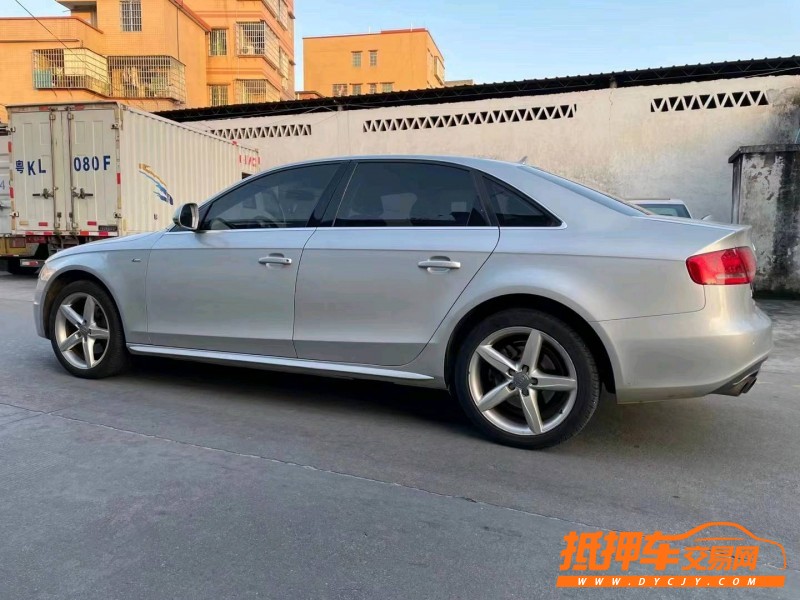 廣州12年奧迪A4L8