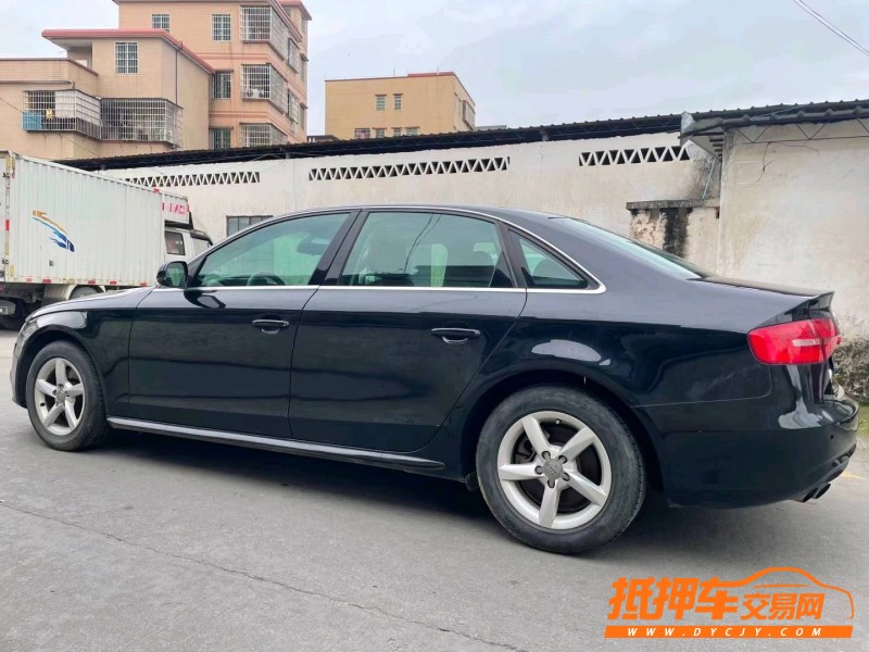廣州13年奧迪A4L8