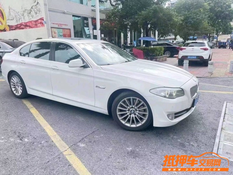廣州12年寶馬5系3