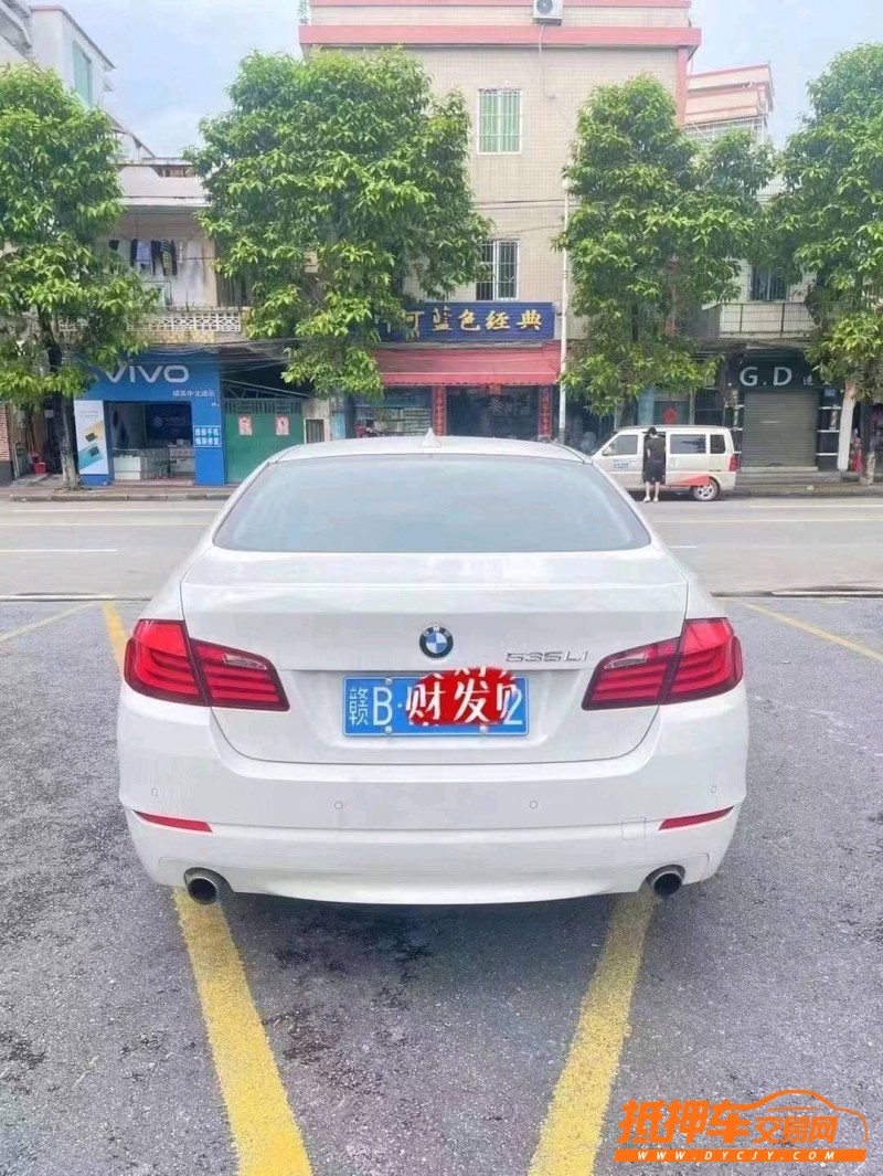 廣州12年寶馬5系9