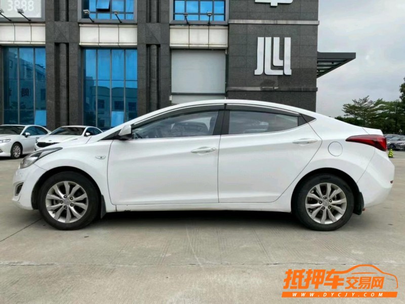 东莞17年现代朗动4