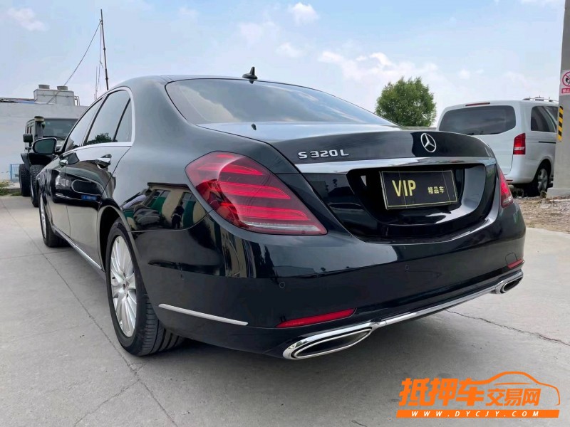 潍坊18年奔驰S8