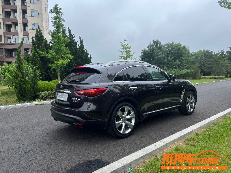 威海10年英菲尼迪FX356