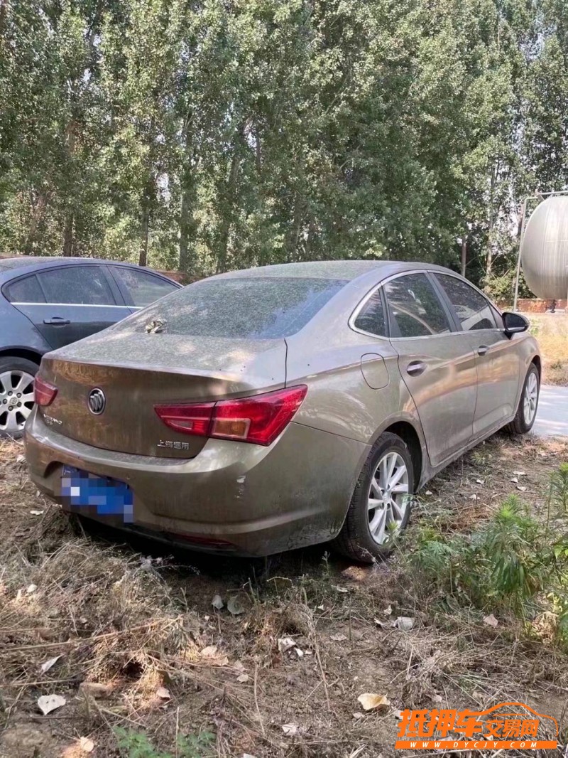 烟台16年别克威朗5