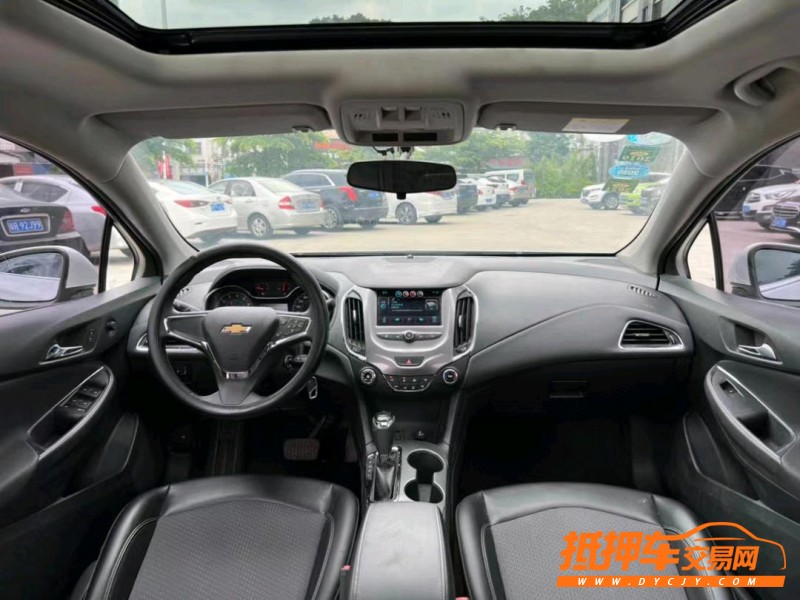 东莞17年丰田凯美瑞5