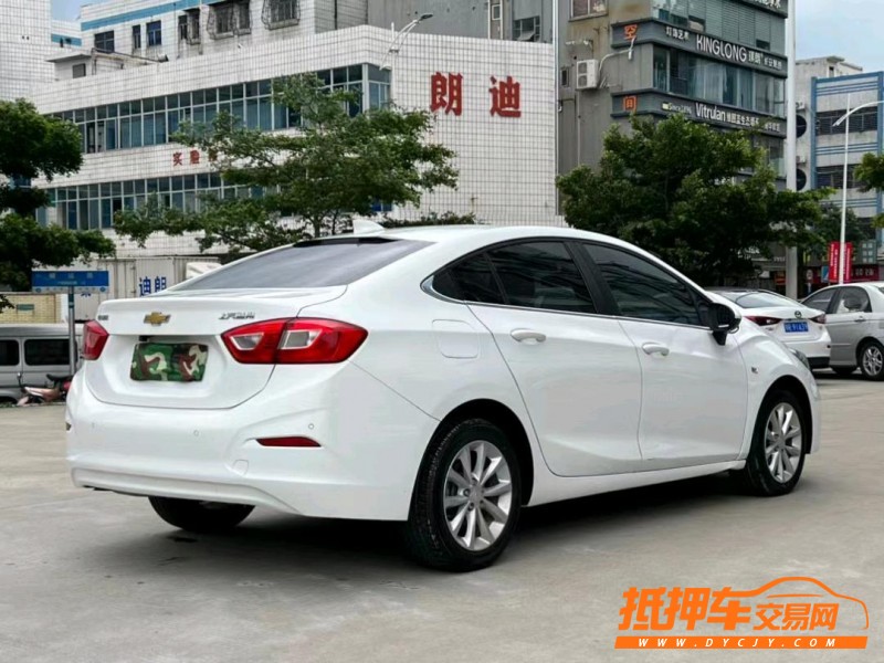 东莞17年丰田凯美瑞8