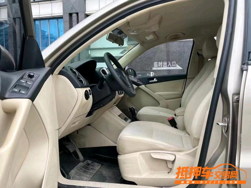 东莞15年大众途观7