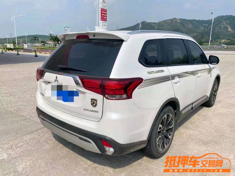 东营19年三菱欧蓝德8