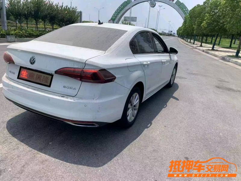 鄭州22年大眾寶來5