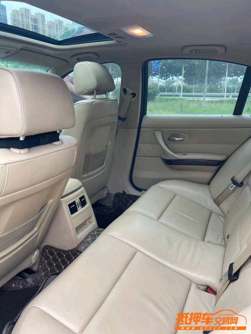 北京12年宝马3系5