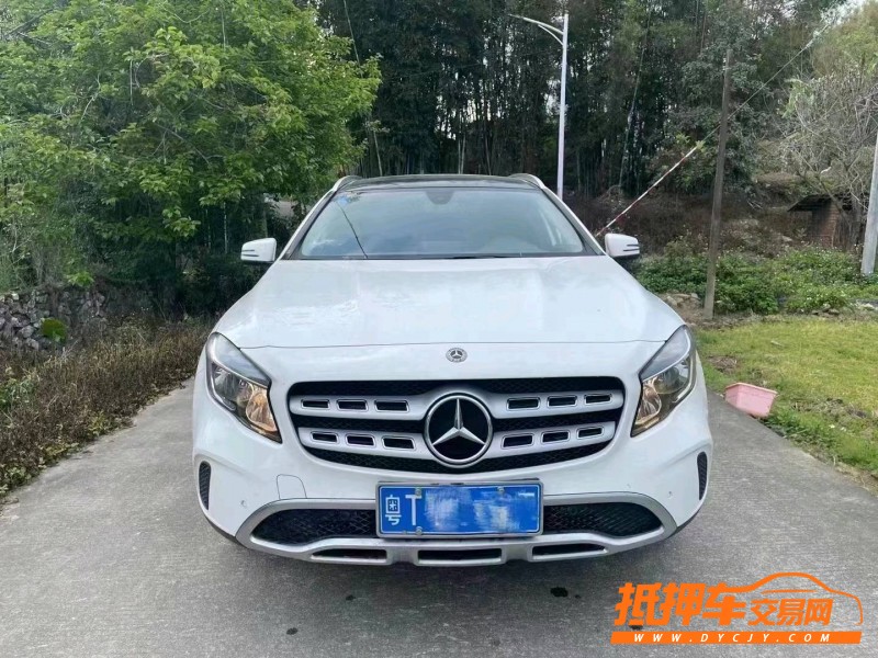 佛山19年奔驰GLA1